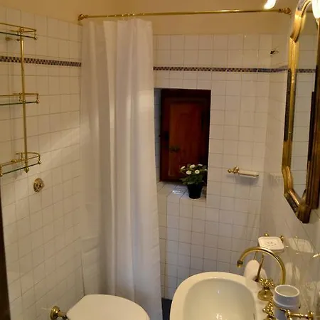 Maison Roshlee *